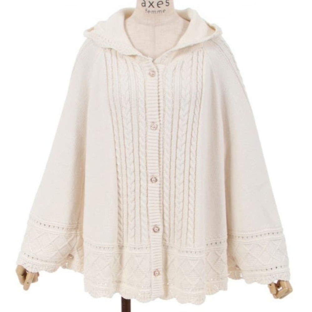 Axes Femme | Cableknit Poncho